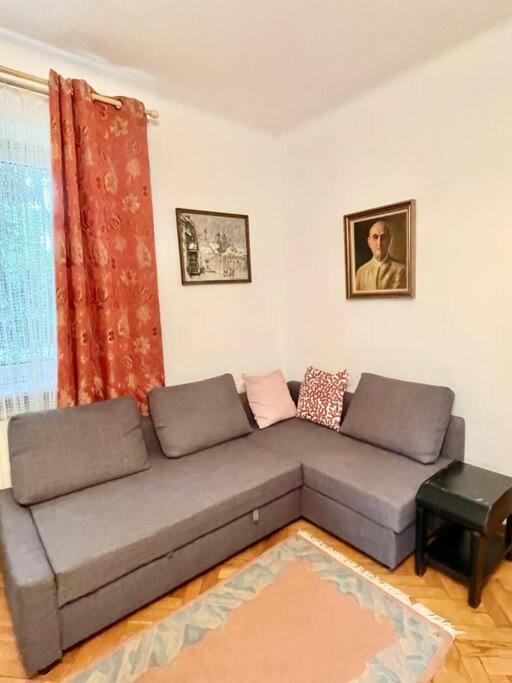 Beautiful Villa With Garden In Milanowek Bagian luar foto