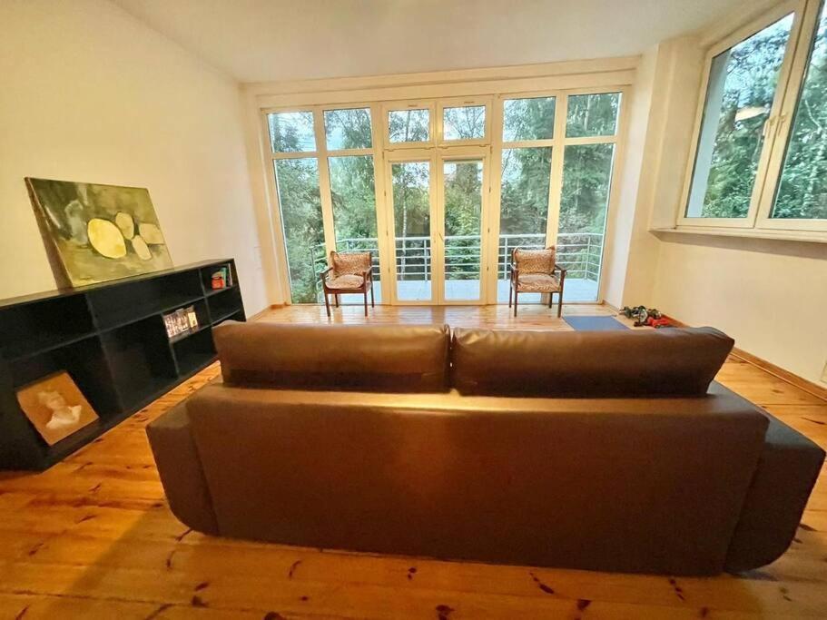 Beautiful Villa With Garden In Milanowek Bagian luar foto